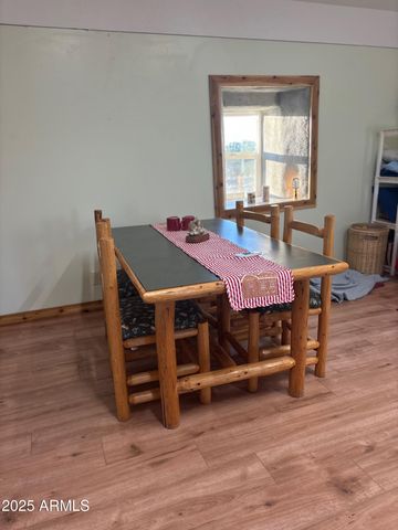 1565 PUMPKIN PATCH Road, Winslow, AZ 86047