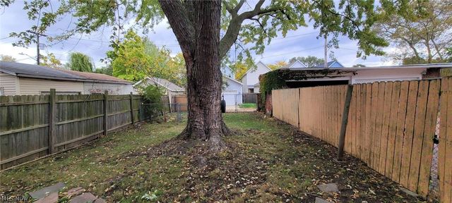 2109 W 42nd Street, Cleveland, OH 44113