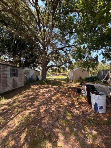 5633 Mckinley Street, Hollywood, FL 33021
