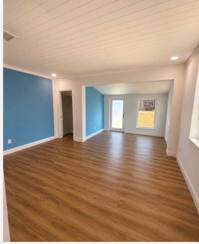 5633 Mckinley Street, Hollywood, FL 33021