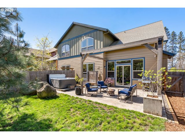 921 GOOSE Way, Hood River, OR 97031