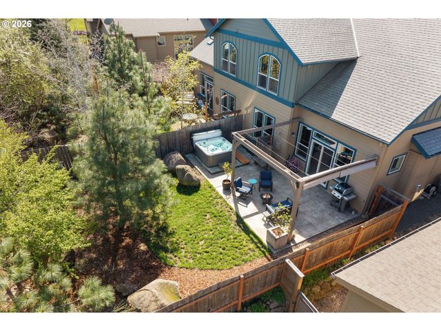 921 GOOSE Way, Hood River, OR 97031