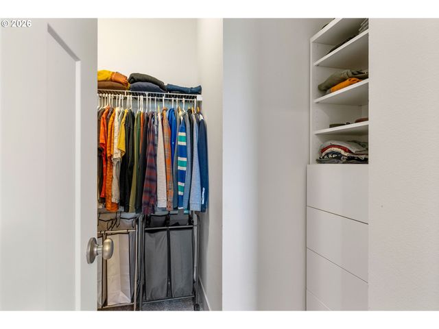 921 GOOSE Way, Hood River, OR 97031