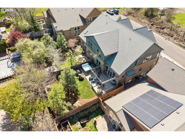 921 GOOSE Way, Hood River, OR 97031