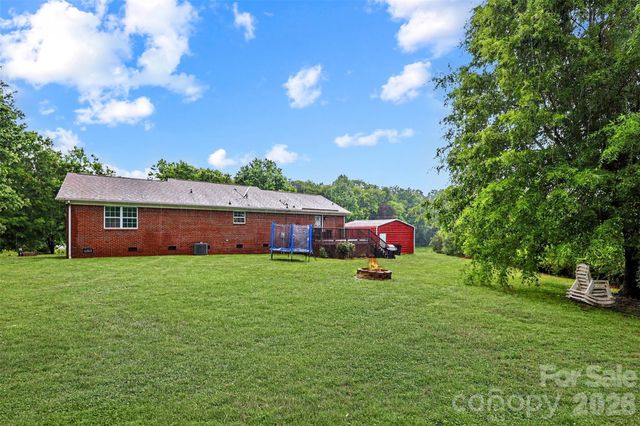 2219 Rock Rest Road, Wingate, NC 28174