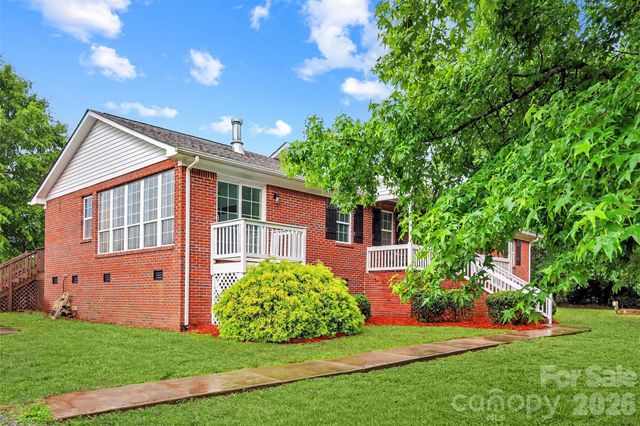 2219 Rock Rest Road, Wingate, NC 28174