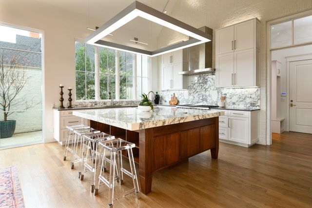 5747 Charlestown Drive, Dallas, TX 75230