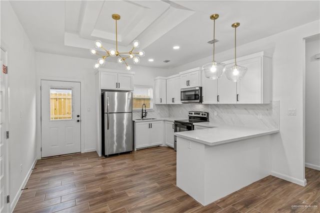 1000 N Woodson Avenue, Edinburg, TX 78541