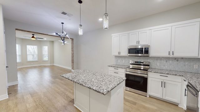 313 N Mill Street, Lewisville, TX 75057