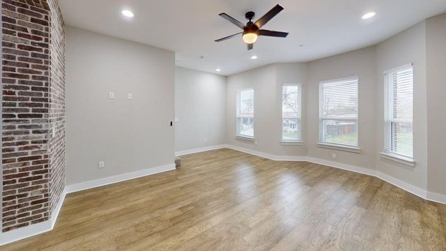 313 N Mill Street, Lewisville, TX 75057