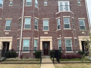 313 N Mill Street, Lewisville, TX 75057