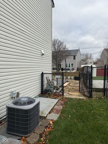 6716 Smithfield Boulevard, Indianapolis, IN 46237