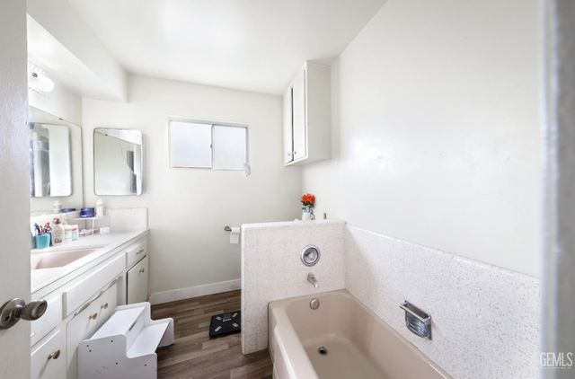 719 Union Street, Delano, CA 93215