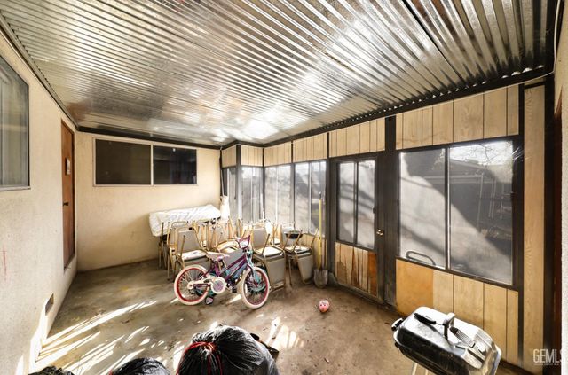 719 Union Street, Delano, CA 93215