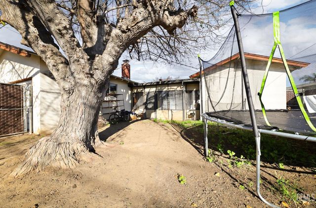 719 Union Street, Delano, CA 93215