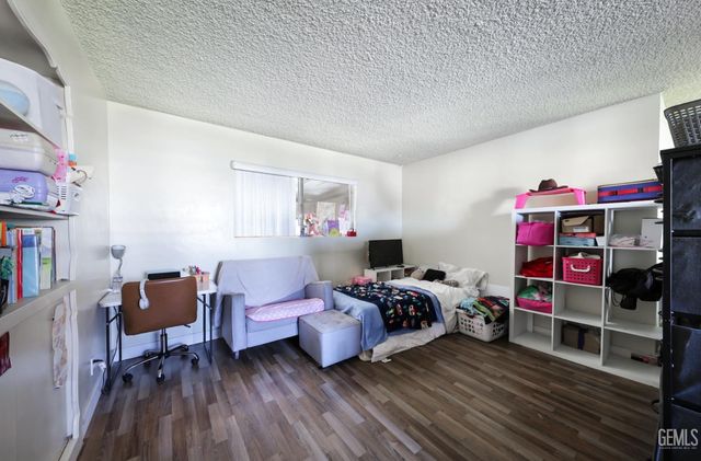 719 Union Street, Delano, CA 93215