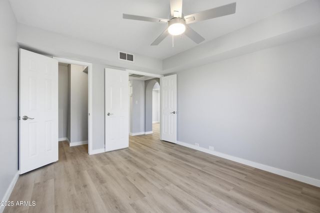 10410 N CAVE CREEK Road 2027, Phoenix, AZ 85020