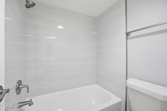 10410 N CAVE CREEK Road 2027, Phoenix, AZ 85020