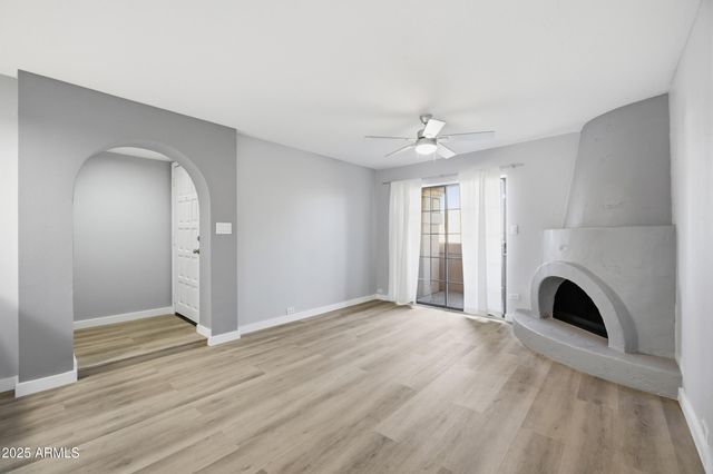 10410 N CAVE CREEK Road 2027, Phoenix, AZ 85020