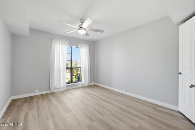 10410 N CAVE CREEK Road 2027, Phoenix, AZ 85020