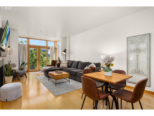 1133 Nw 11TH Ave 305, Portland, OR 97209