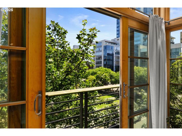 1133 Nw 11TH Ave 305, Portland, OR 97209