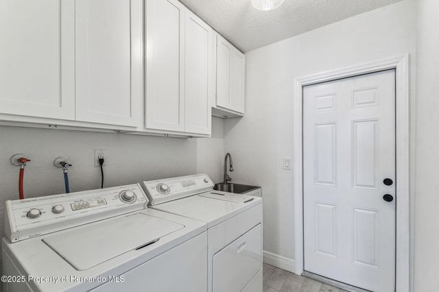 7478 Dundee Way, Weeki Wachee, FL 34613