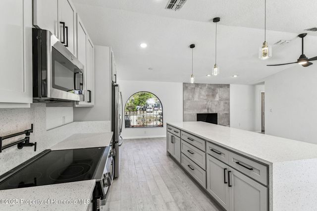 7478 Dundee Way, Weeki Wachee, FL 34613