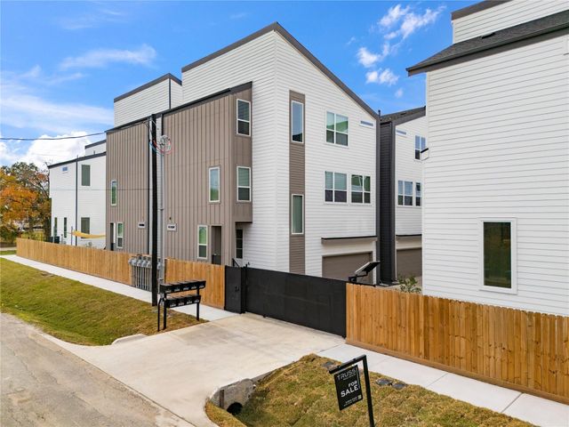 2955 Delafield Street, Houston, TX 77023
