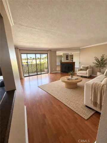 605 Redondo Avenue, Long Beach, CA 90814