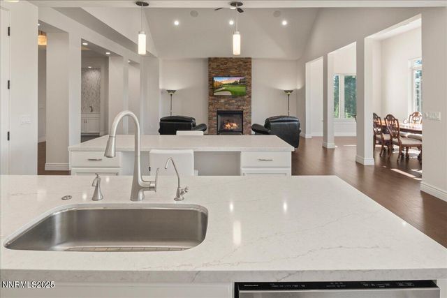 20600 Chanson Way, Reno, NV 89511