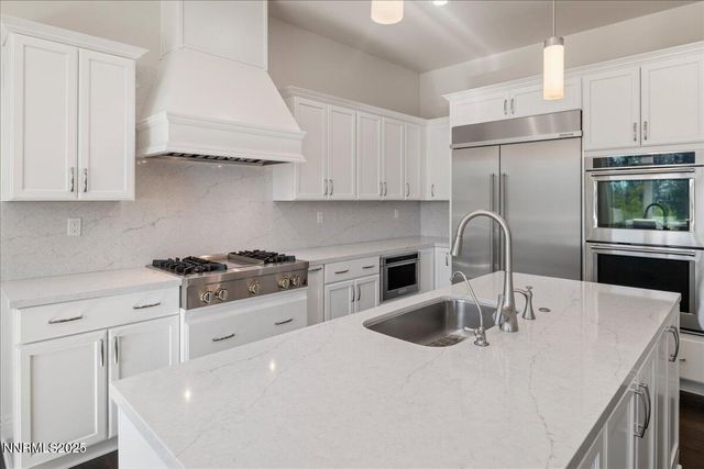 20600 Chanson Way, Reno, NV 89511