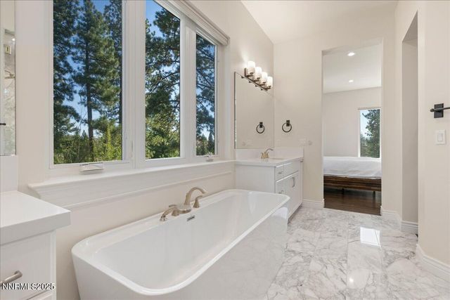 20600 Chanson Way, Reno, NV 89511