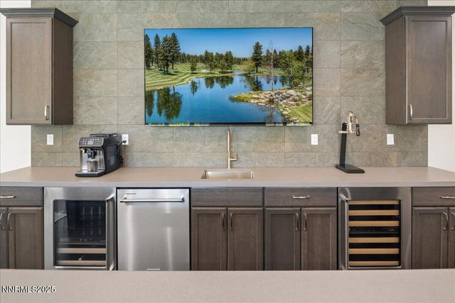 20600 Chanson Way, Reno, NV 89511