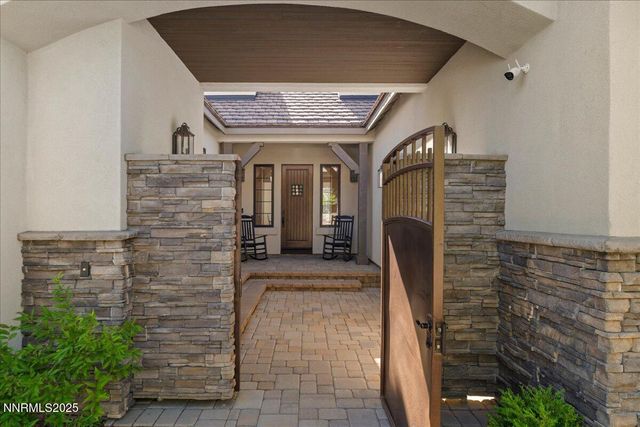 20600 Chanson Way, Reno, NV 89511