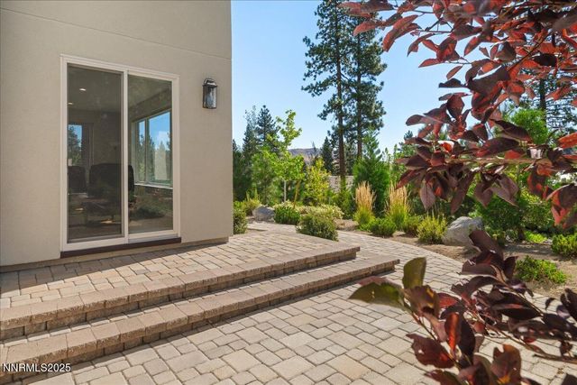 20600 Chanson Way, Reno, NV 89511