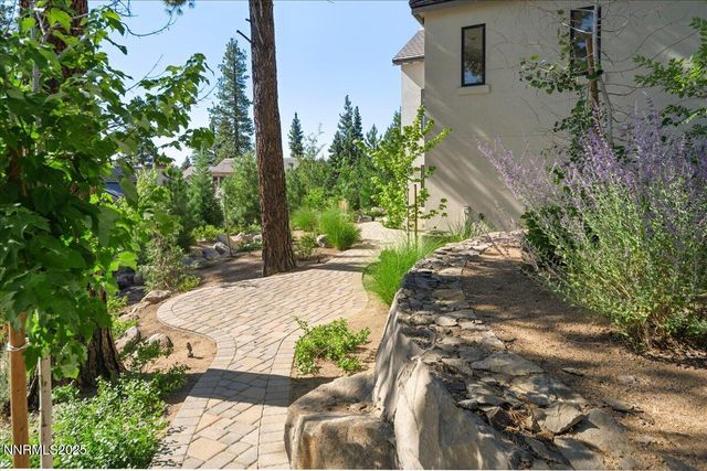 20600 Chanson Way, Reno, NV 89511