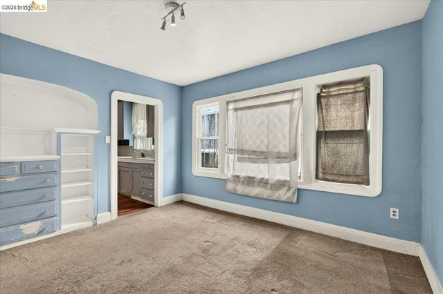 2333 81St Ave, Oakland, CA 94605