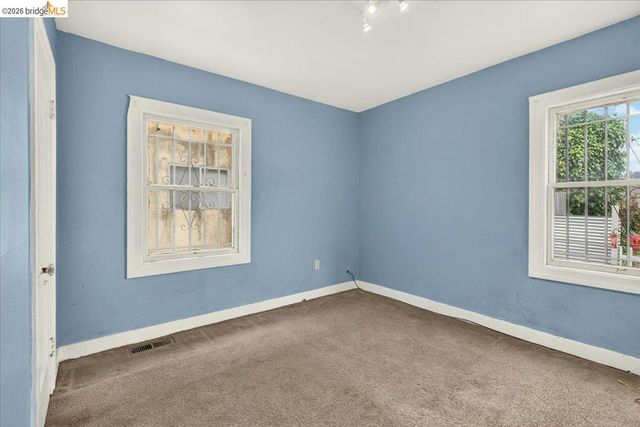 2333 81St Ave, Oakland, CA 94605