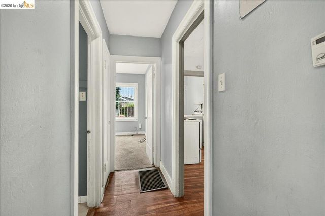 2333 81St Ave, Oakland, CA 94605