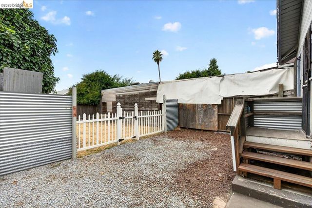 2333 81St Ave, Oakland, CA 94605