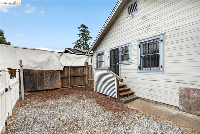 2333 81St Ave, Oakland, CA 94605