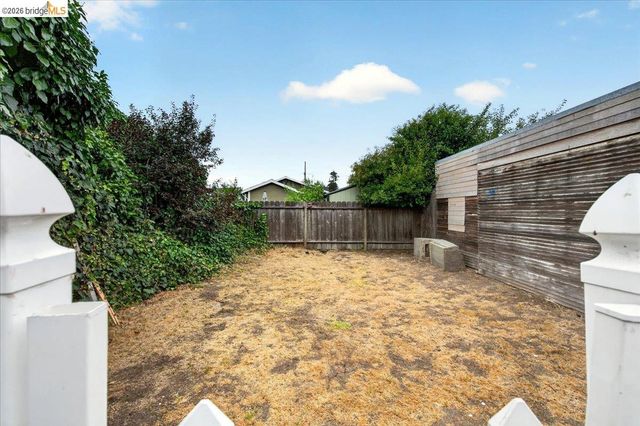 2333 81St Ave, Oakland, CA 94605