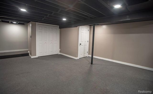 20401 Luna Street, Clinton Township, MI 48035