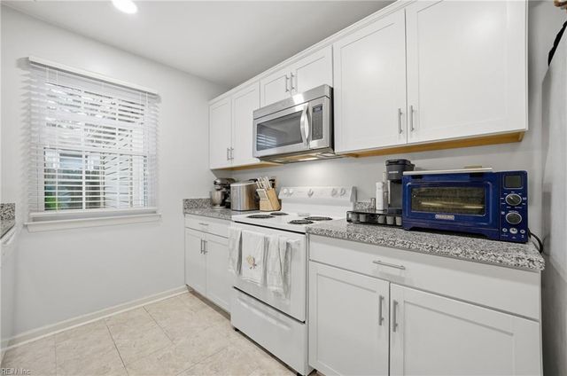 2329 Cretan CT, Virginia Beach, VA 23454