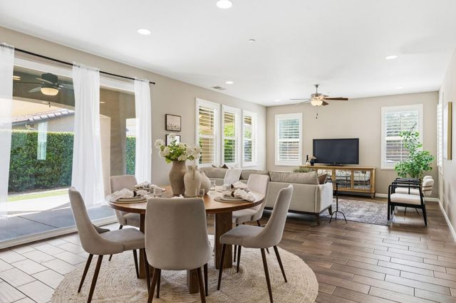 3408 Sussex Ave, Clovis, CA 93619