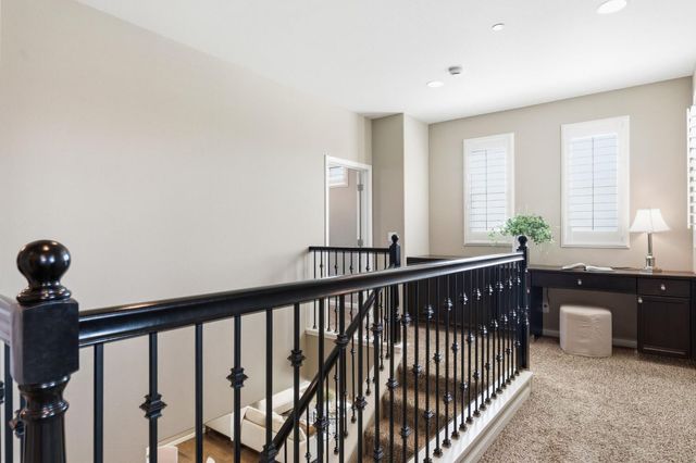 3408 Sussex Ave, Clovis, CA 93619