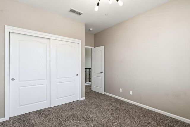 3408 Sussex Ave, Clovis, CA 93619