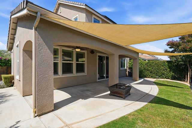 3408 Sussex Ave, Clovis, CA 93619