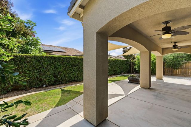 3408 Sussex Ave, Clovis, CA 93619